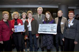 Ministerin Dr. Angelica Schwall-Dren, Brbel Eisert-Iserloh, Hannelore Wolfs, Uschi Ptascheck, Klaus Ahlfnger, Franziska Gerk, Dr. Drte Hein (Landesanstalt fr Medien) Ilse-Maria Mller